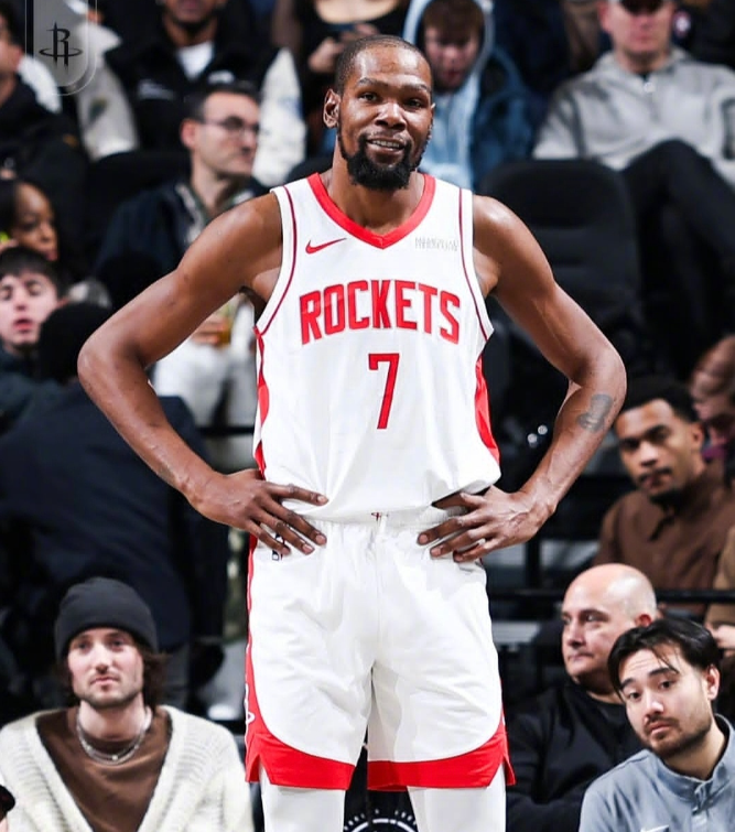 新2会员网址-恩比德三双马克西36+10，杜兰特空砍36分+干扰绝杀，76人力克火箭